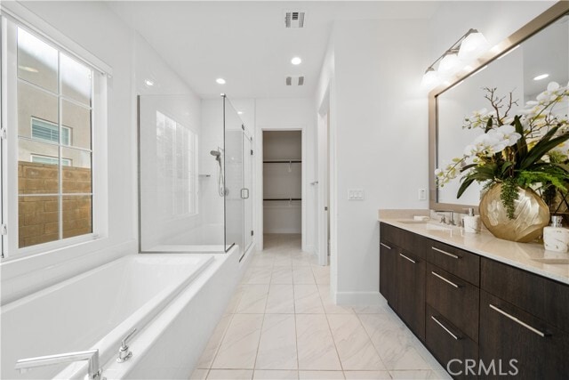 Building Photo - 204 Radial