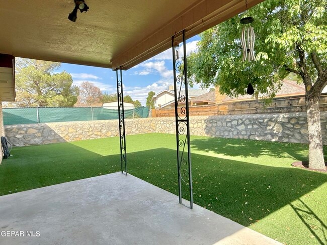 Building Photo - 1738 Onizuka Dr