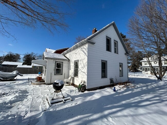 Building Photo - Cute 1 Bed, 1 Bath home in Crosby - Includ...