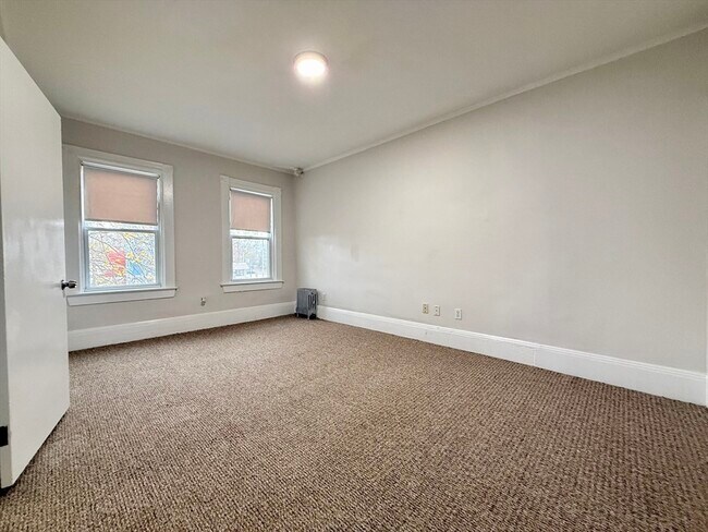 Building Photo - 11 John St