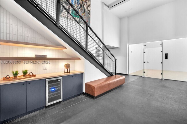 Building Photo - 225 N Miami Ave