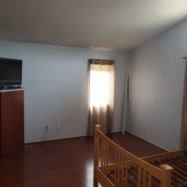 Building Photo - Beautiful home for rent in Jurupa Valley