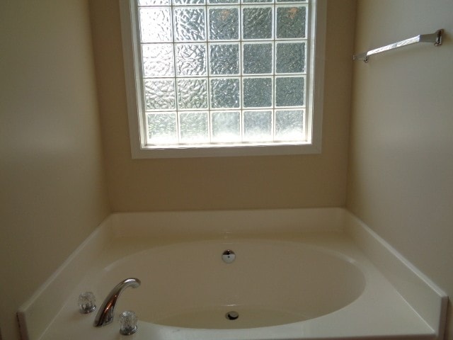 Building Photo - 614 Worthington Pl