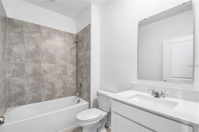 Building Photo - 121 Bogey Dr