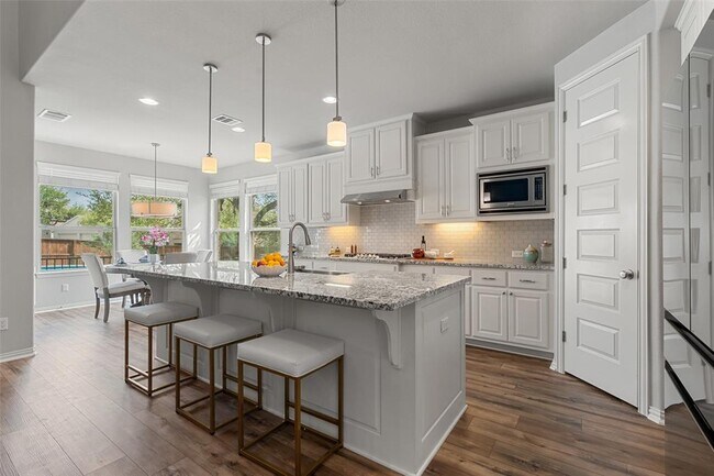 Building Photo - 5621 Cypress Ranch Blvd