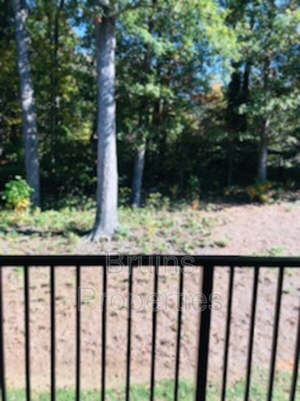 Building Photo - 2606 Pennoak Way