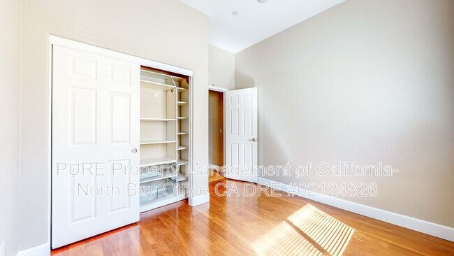 Building Photo - 8744 Merlot Way