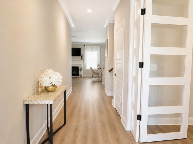 Building Photo - 5 Cottontail Ct