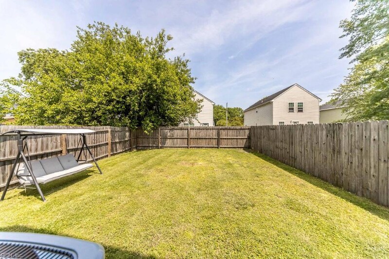 Building Photo - 116 Truxton Ave