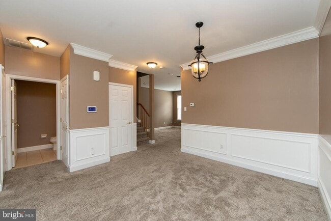 Building Photo - 7 Kingswood Ct
