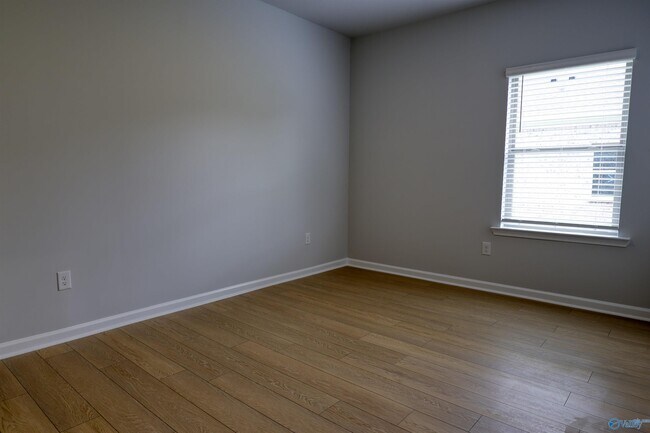 Building Photo - 12420 Bartow Ln