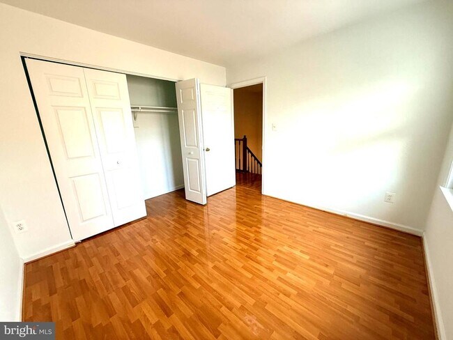 Building Photo - 5726 Edgewater Oak Ct