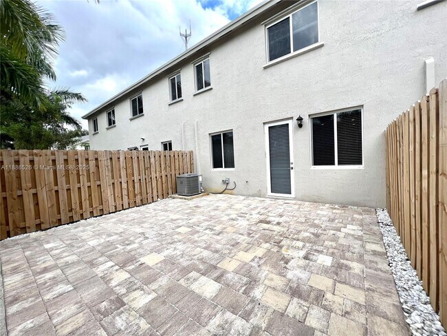 Building Photo - 20838 NW 13th Ave