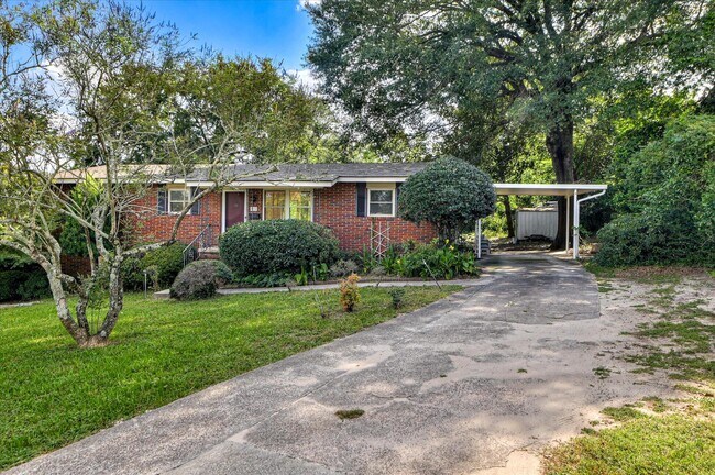 Primary Photo - 1654 Pendleton Rd