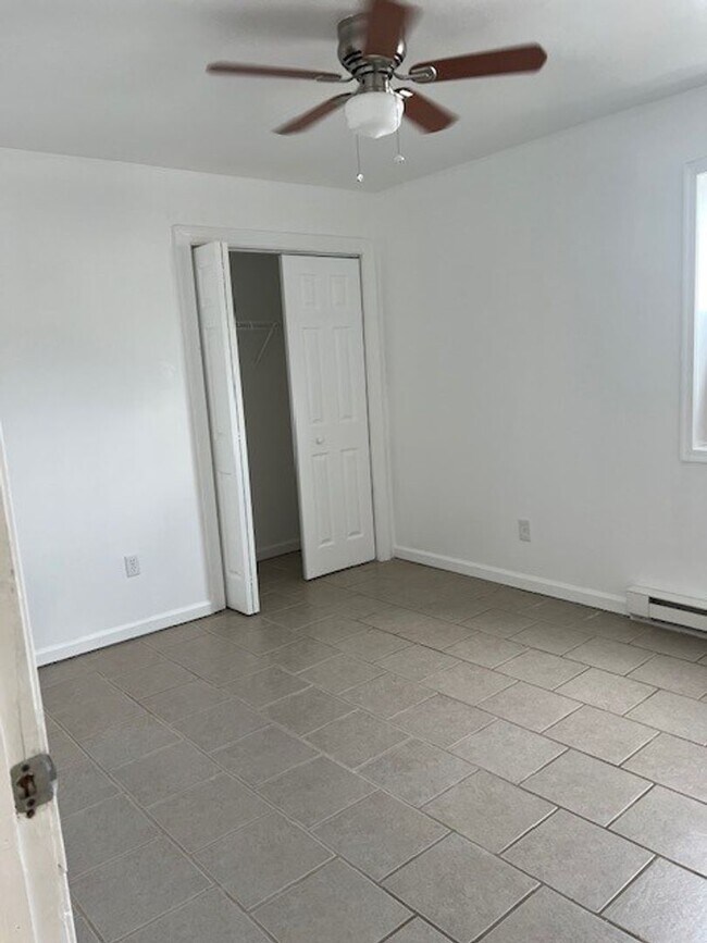 Building Photo - 18 Water St