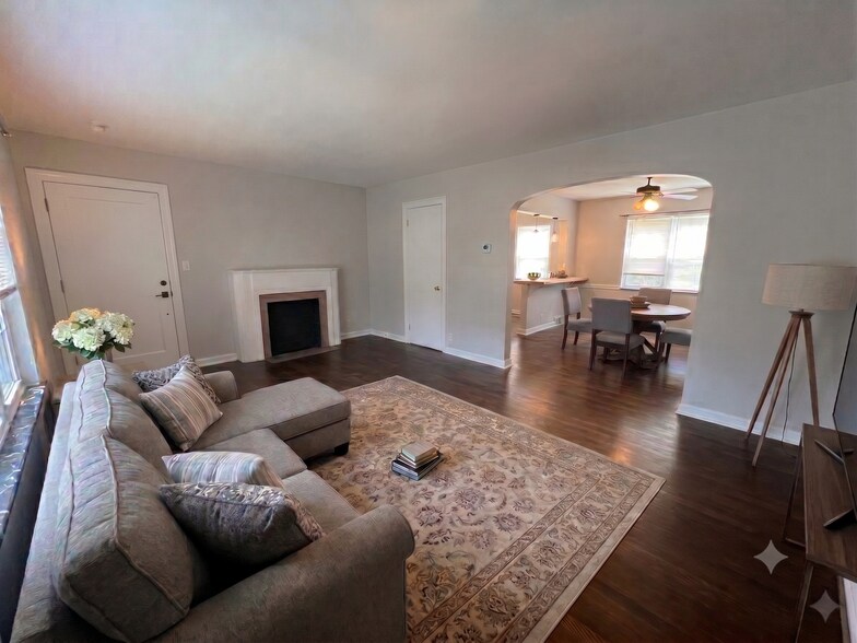 Living Room / Dining 1 AI V1 - 170 N. Rose Blvd