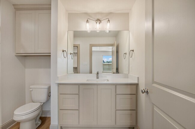 Building Photo - 3190 Dogwood Pk Blvd