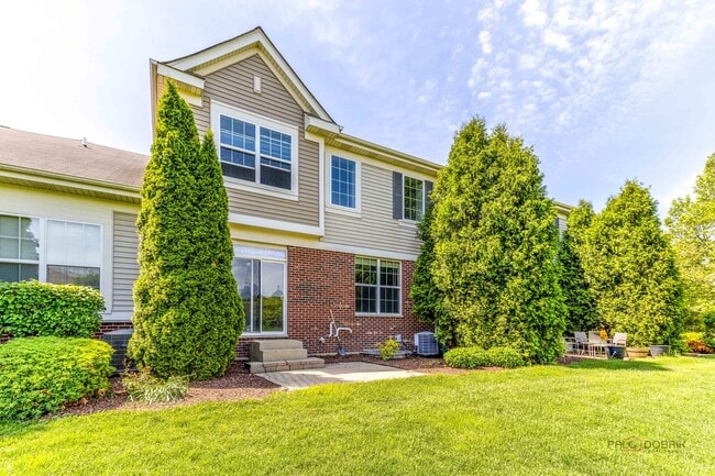 Building Photo - 2659 Dunraven Ave