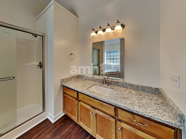 Building Photo - 3047 Romain Trail