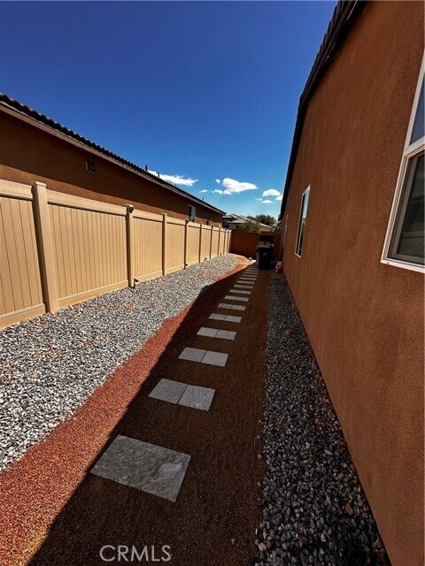 Building Photo - 11583 Kitetail Dr