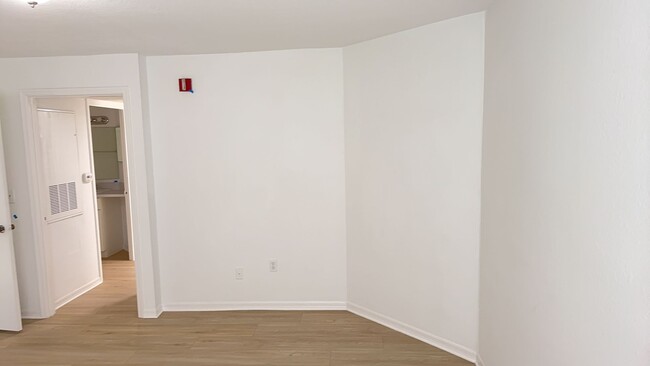 Building Photo - Ground-Floor 2 Bed, 2 Bath Condo in Bermuda Dunes Newly Remodeled