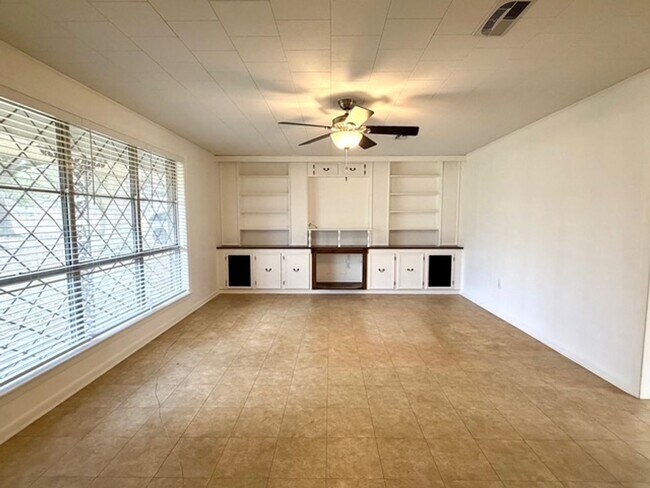 Building Photo - 43063 Black Bayou Rd