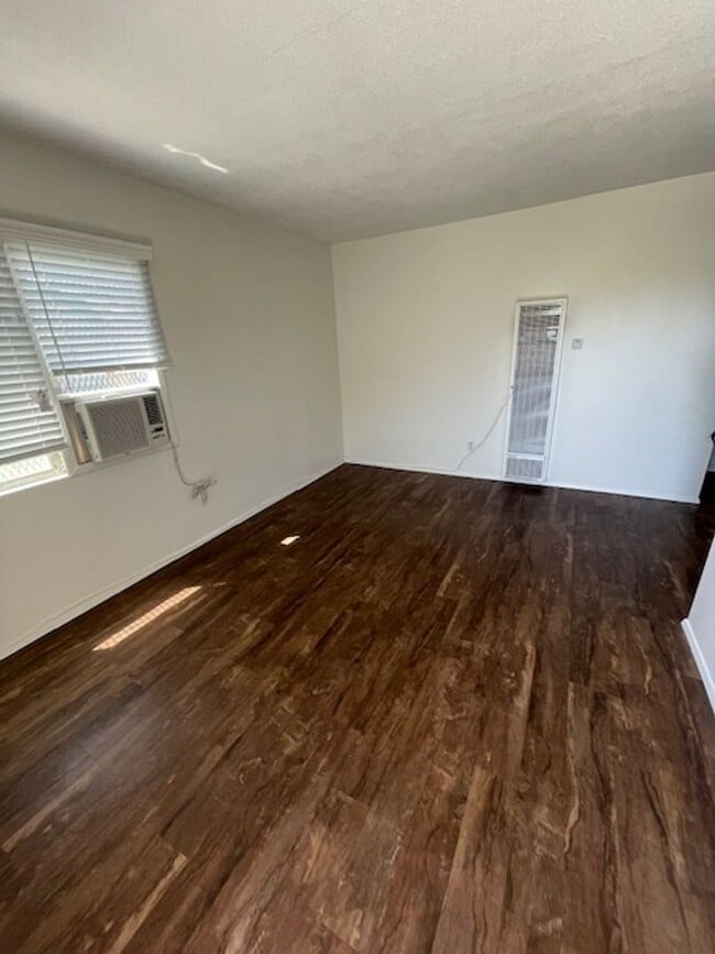 Building Photo - 6216 Bright Ave