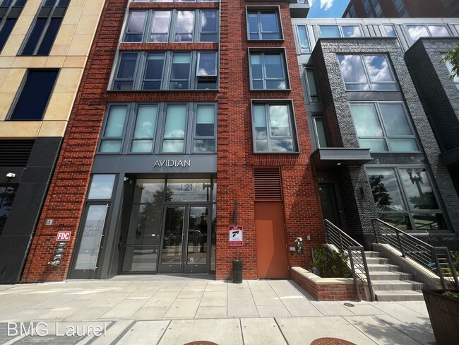 Building Photo - 1 br, 1 bath House - 1211 Van St SE (#302)