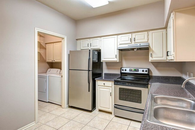 Building Photo - 4000 Purdue St