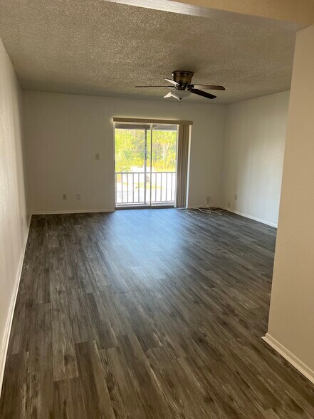 Building Photo - 5521 Bay Blvd