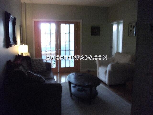 Primary Photo - 317 Summit Ave