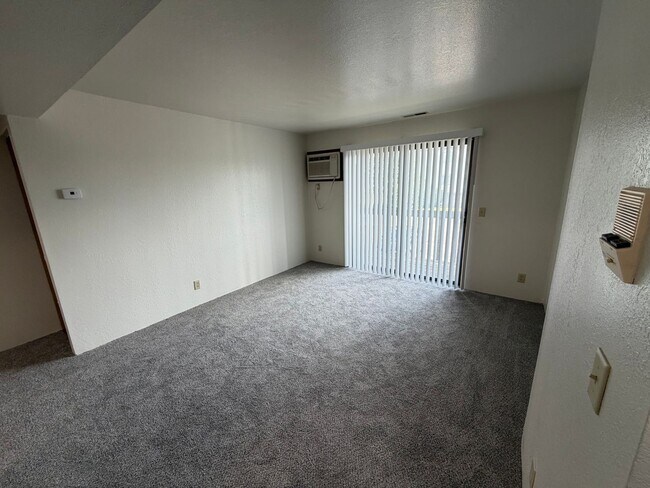 Building Photo - 2203 Spansail Dr