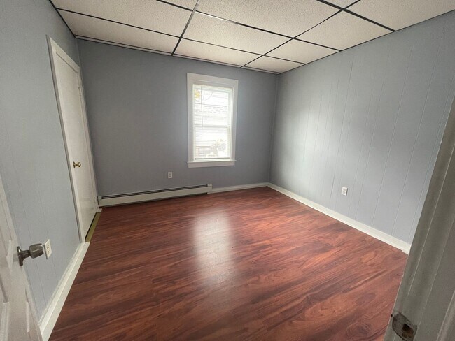 Building Photo - Beautifully Updated 3-Bedroom First Floor Apartment – North Adams, MA – $1,600/month