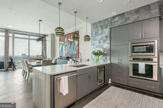 Building Photo - 1065 Peachtree St NE