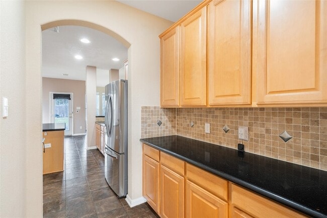 Building Photo - 16622 Dover Mills Dr