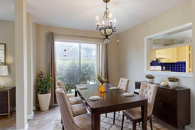 Building Photo - 7840 Bateman Ln