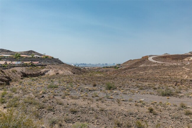 Building Photo - 2180 Dogwood Ranch Ave