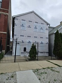 Building Photo - 3540 S Parnell Ave