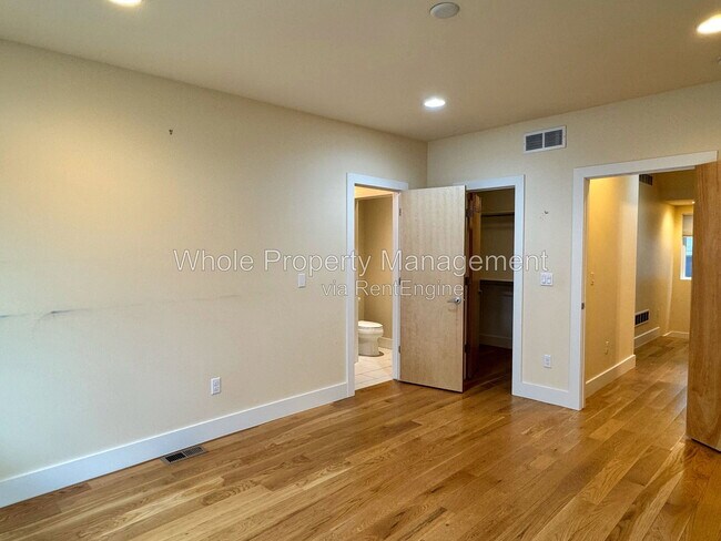 Building Photo - 3032 Zuni St