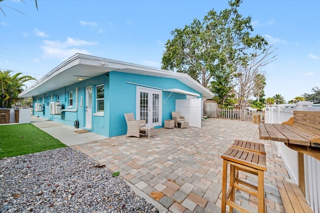 Building Photo - 711 E Gulf Blvd