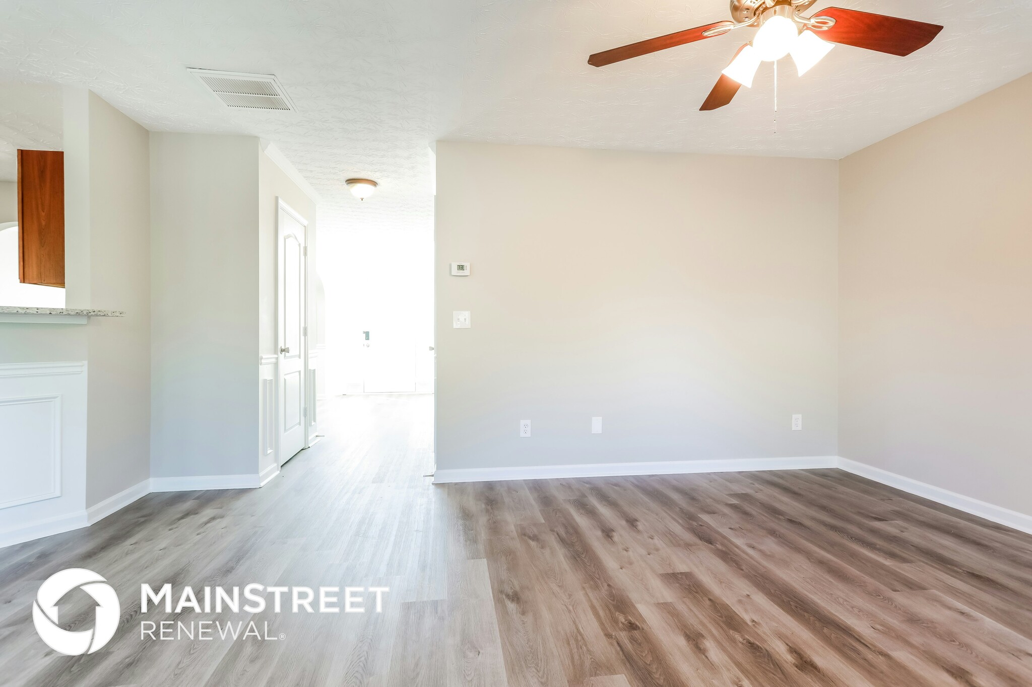 Building Photo - 210 Heaton Pl Trail