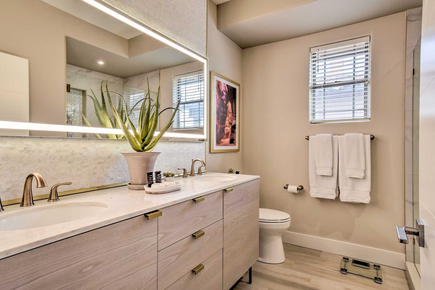 Building Photo - 11500 E Cochise Dr