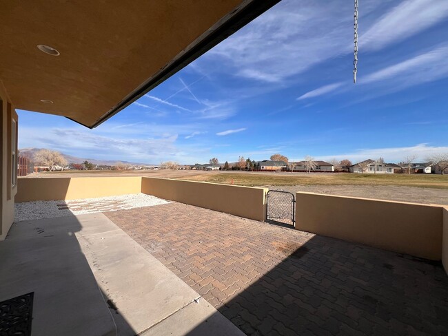 Building Photo - 3-bedroom Home in Desert Lakes Subdivision, Fernley
