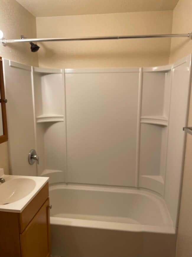 Building Photo - 2735 Hefner Ave