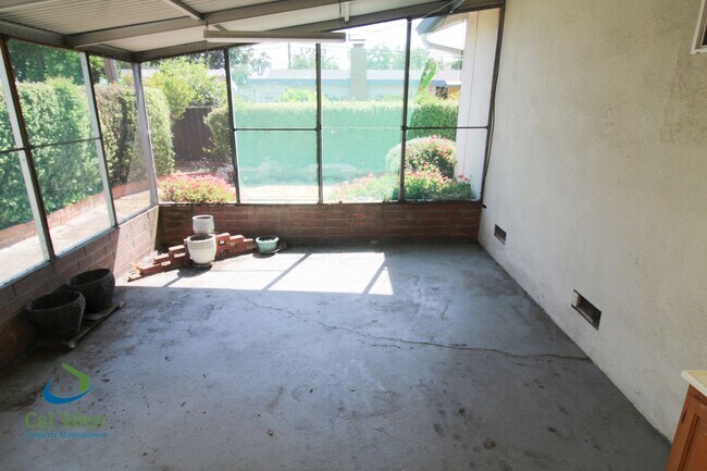 Building Photo - 126 Calado Ave