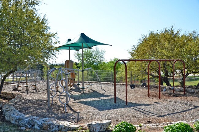 Building Photo - 404 Panzano Dr