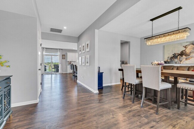 Building Photo - 15611 W Rail Dr