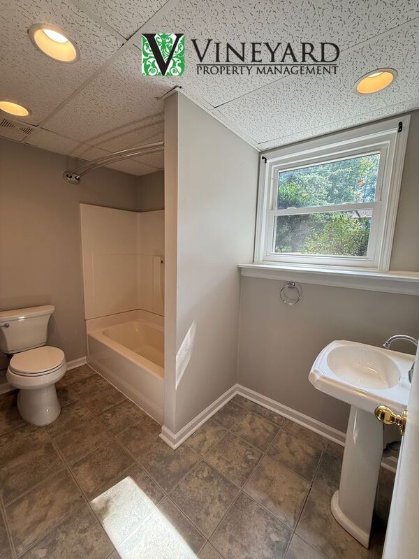 Building Photo - 2964 Forest Chase Terrace NE