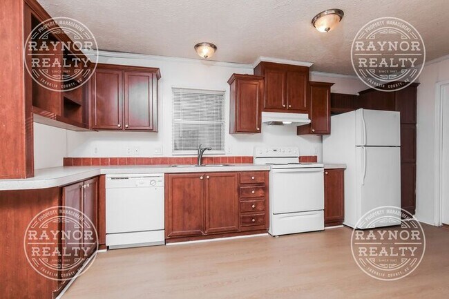 Building Photo - 756 Cooke Rd