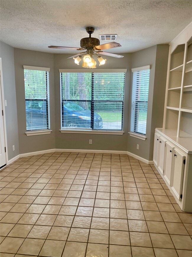 Building Photo - 21122 Harvest Hill Ln